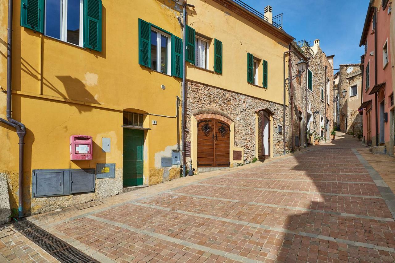 Acasadigiuly Villa Ceriale Eksteriør billede